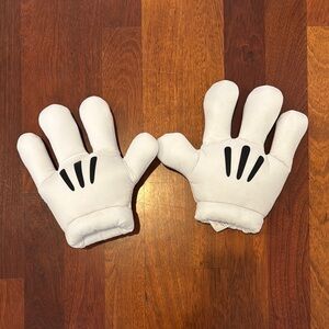 Disneyland Mickey Mouse Gloves